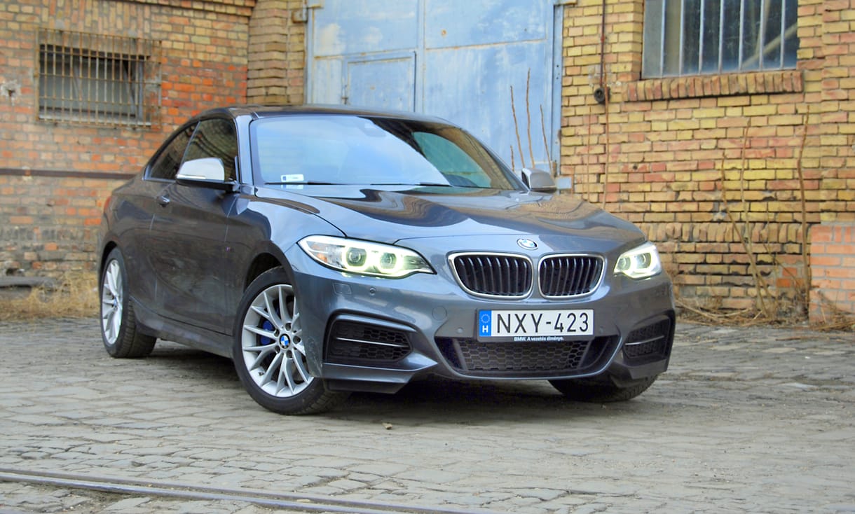 BMW M240i-teszt – jól álcázott brutalitás