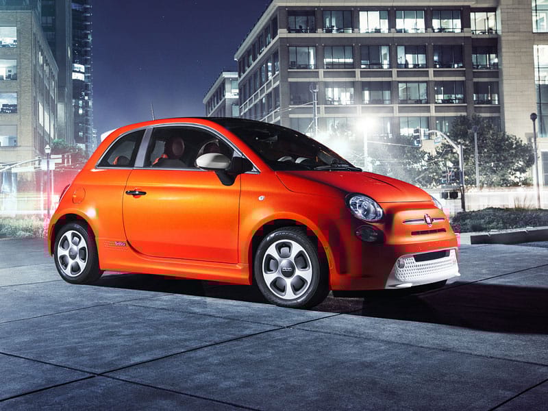 Fotókon az elektromos Fiat 500-as