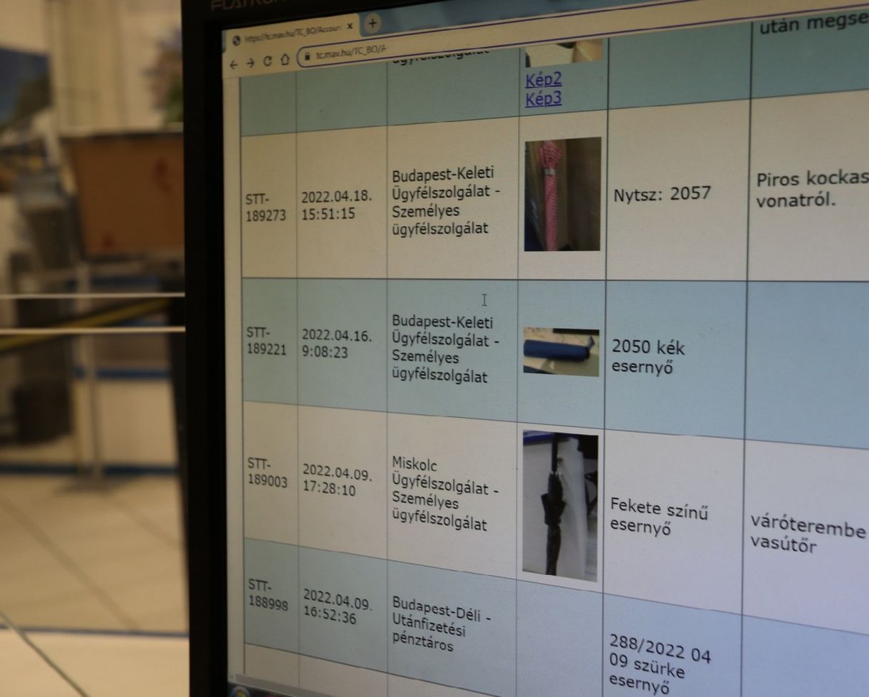 Közel 20 ezer tárgyat hagytunk el tavaly a vonatokon és buszokon