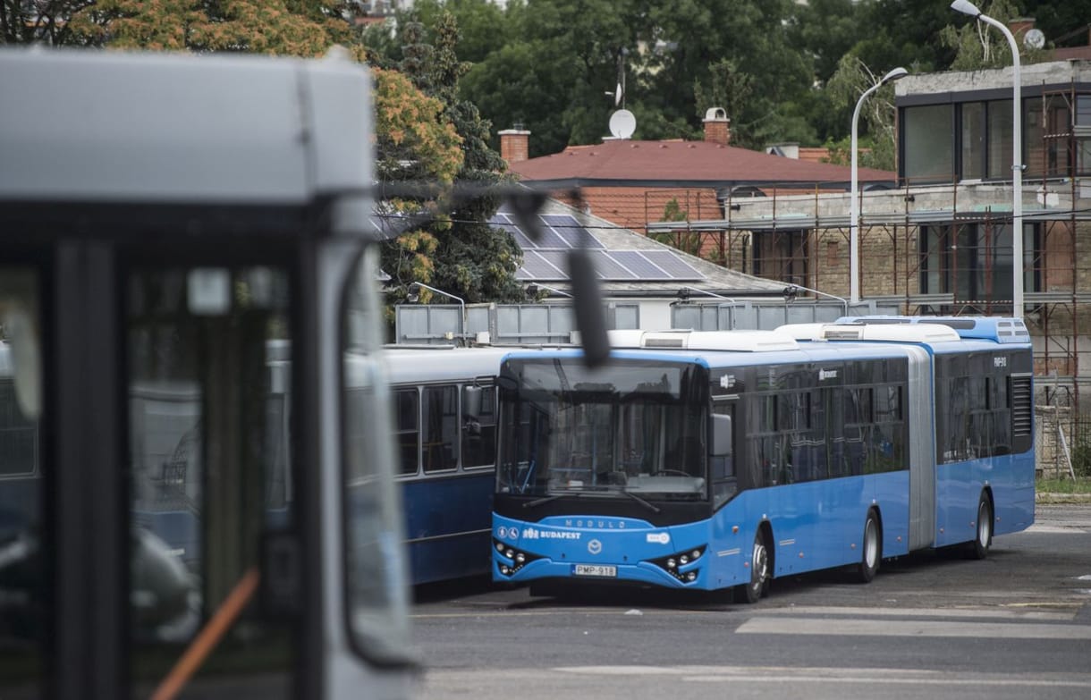 Figyelmeztet a BKK: így változik a közlekedés a hosszú hétvégén