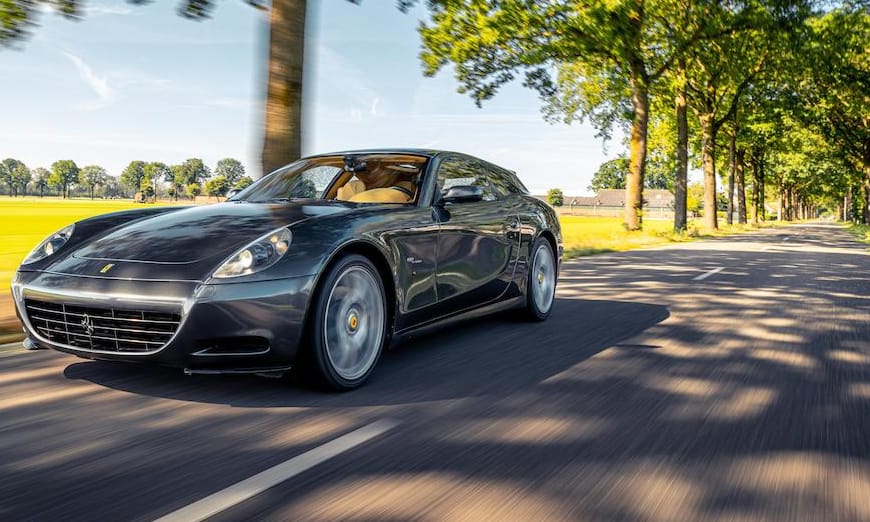 Családi száguldás: eladó az egyetlen példányban készült kombi Ferrari