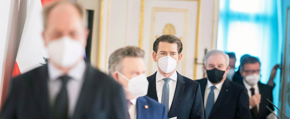 Meghosszabbítják a lezárást Ausztriában, kötelező az FFP2 maszk