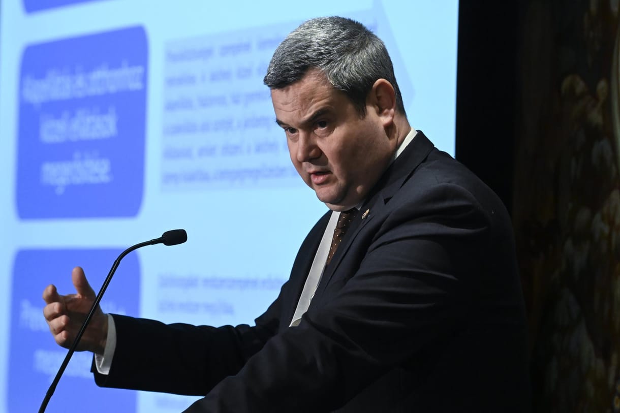 Takács Péter: a ciklus végéig már nem államosítják az önkormányzati rendelőket