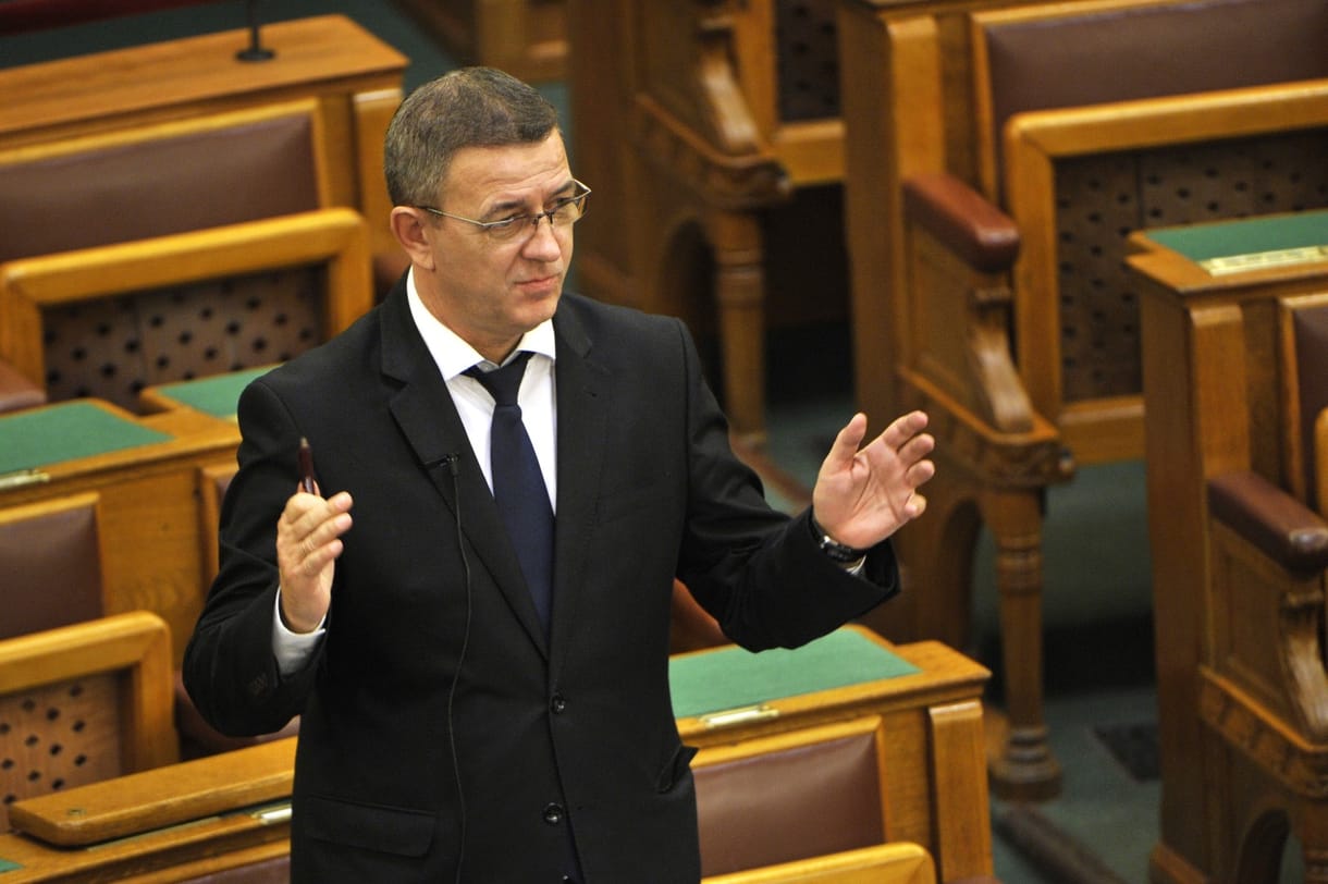 Egy jobbikos polgármester megpróbálta megerőszakolni Szilágyi György alelnök élettársát