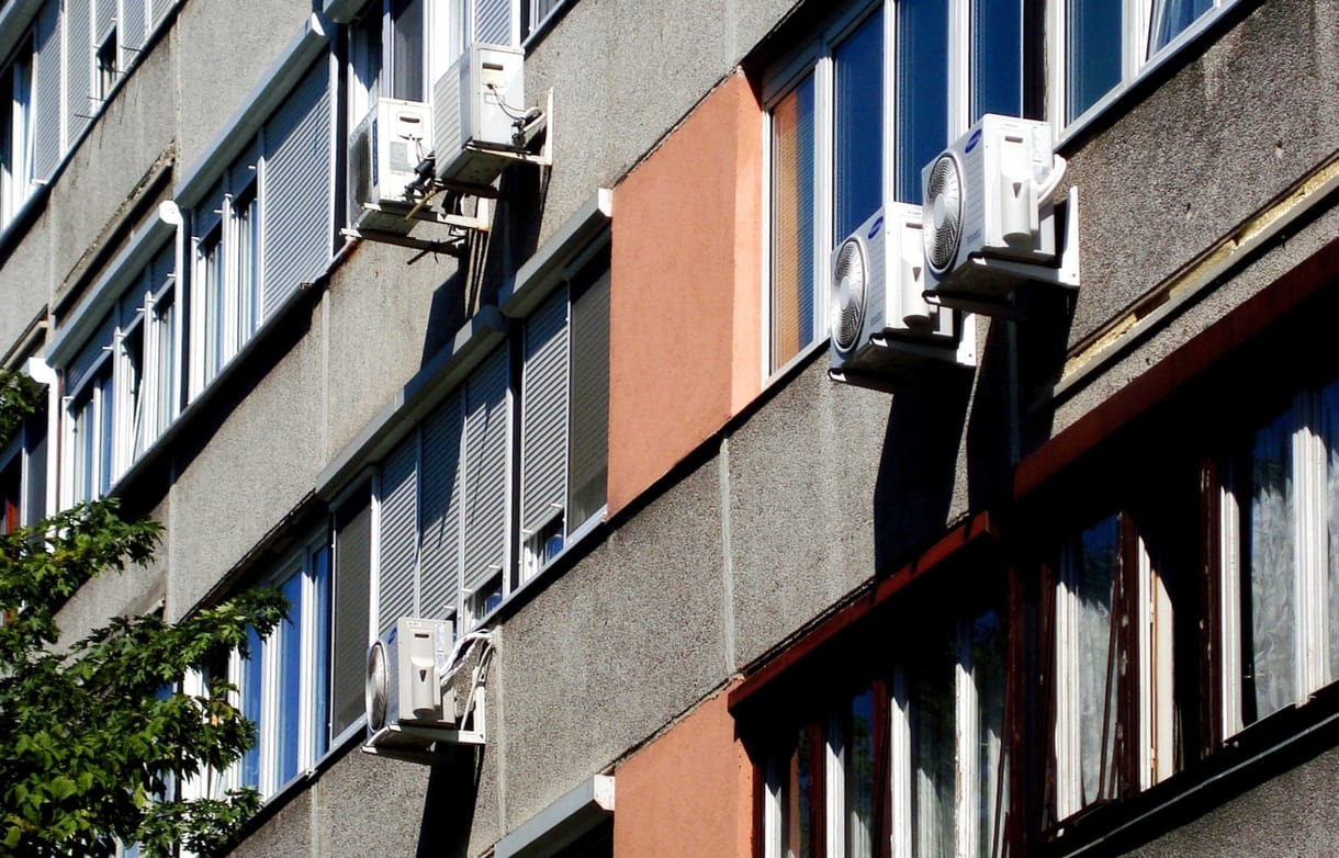 Pusztít a kánikula, de a magyar lakások negyedében van csak légkondi