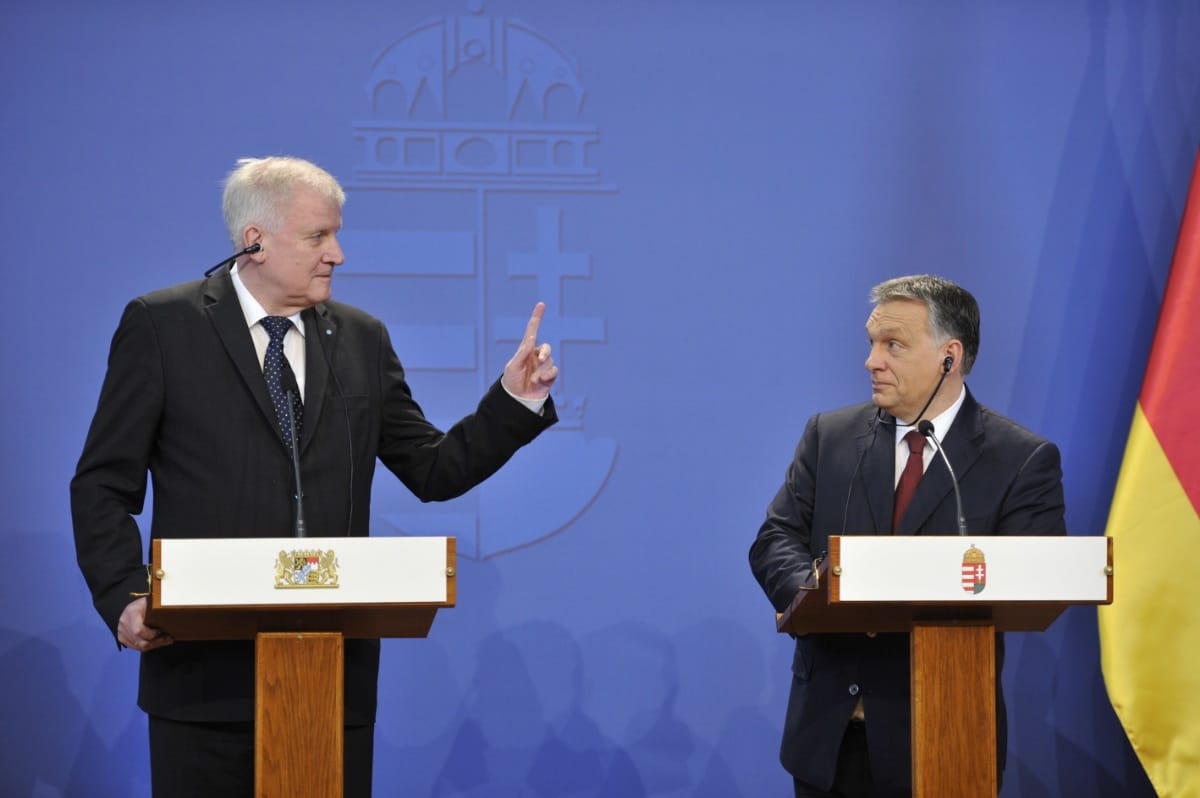 Orbán és a német marhák: A Fidesz elnökének fontos szerep jut a bajor kampányban