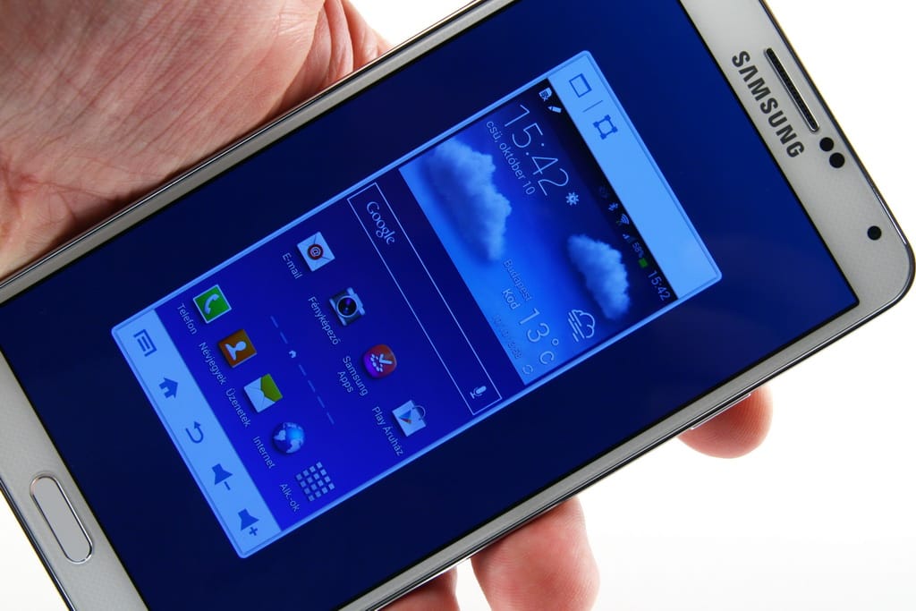 Alkut ajánlott a Samsung, az Apple hallgat