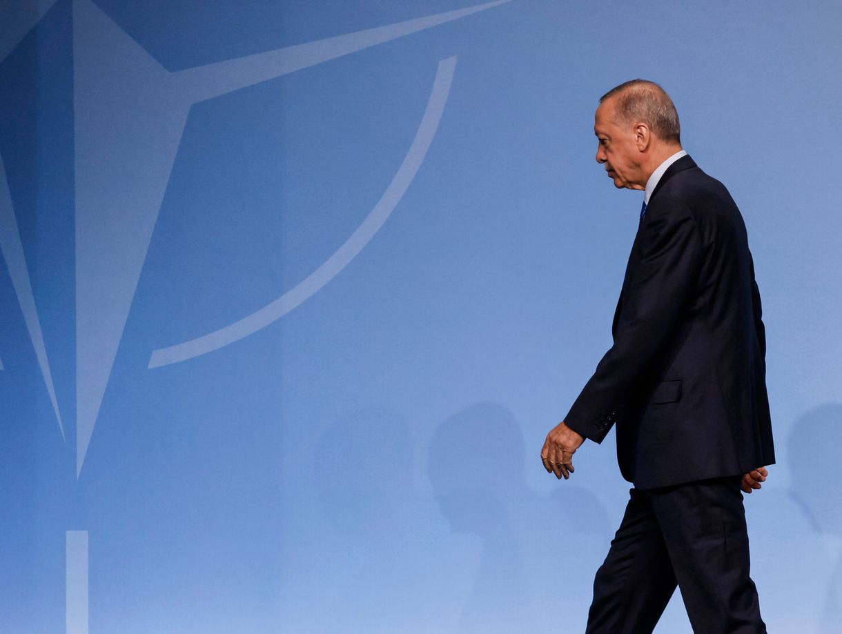 The Times-kommentár: Erdogan nyitni igyekszik a NATO felé és távolodik Putyintól