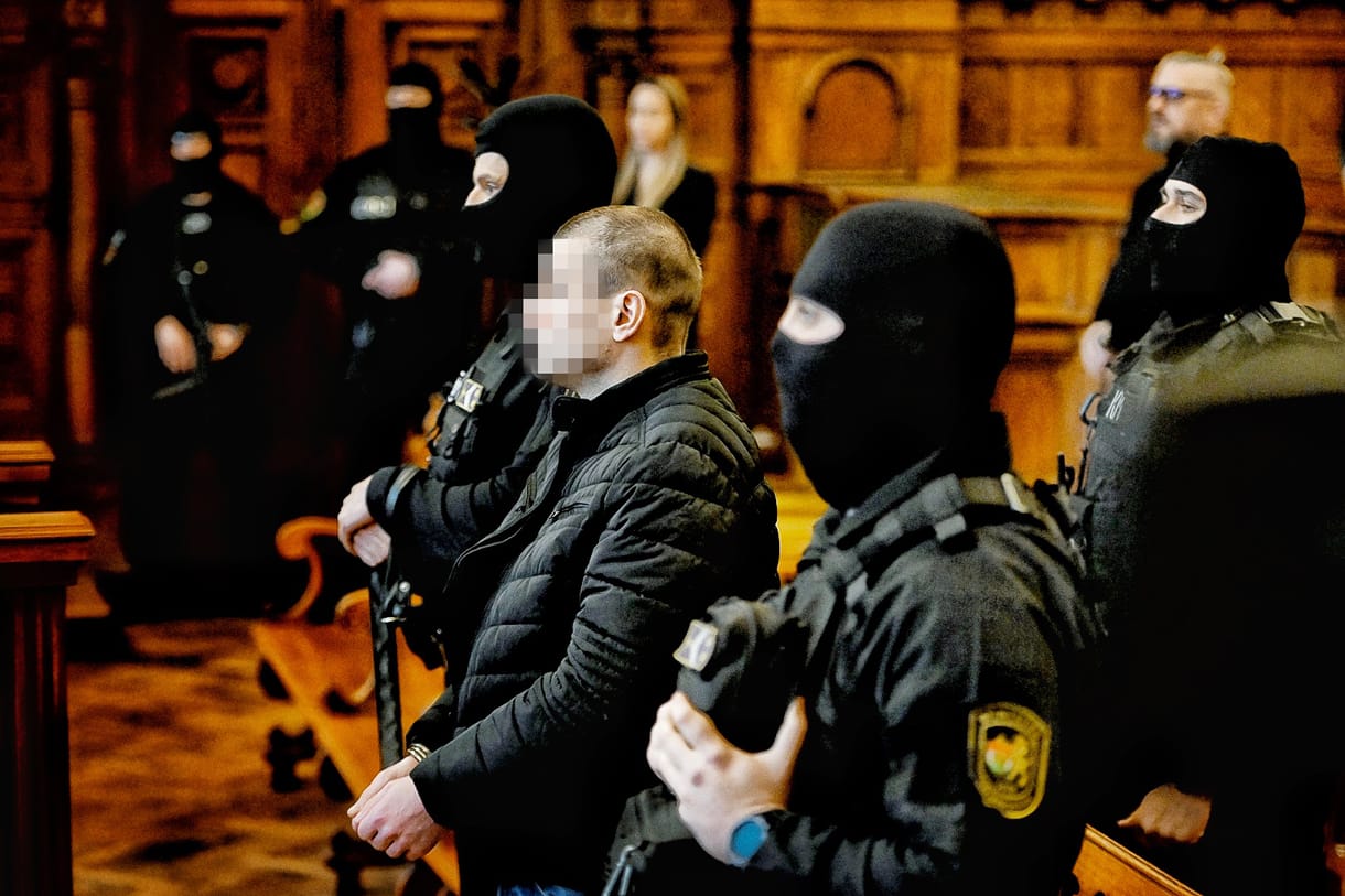 Tényleg megúszta az újbudai rendőrgyilkos? Elmagyarázzuk, mit jelent, ha valakit kényszergyógykezelésre ítél a bíróság