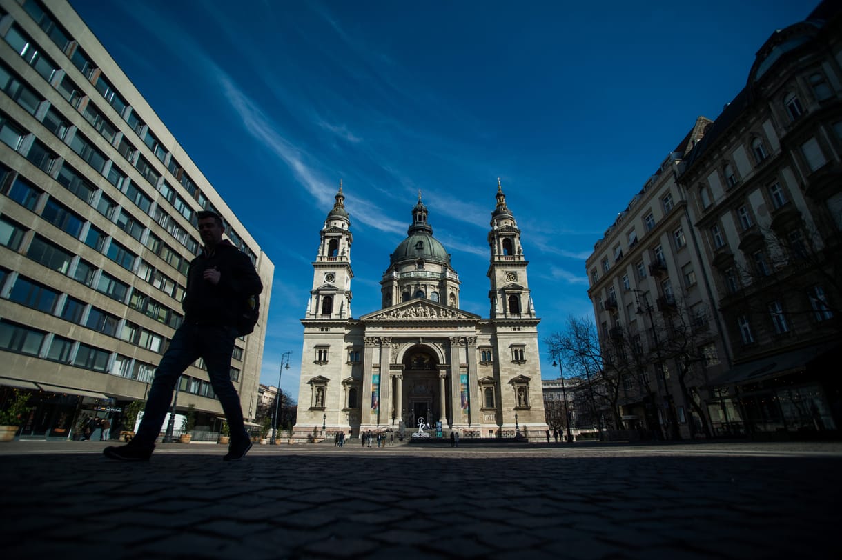 Zászlóshajók és csomagajánlatok a keresztény identitást erősítő kormányzati vallásturizmus stratégiában