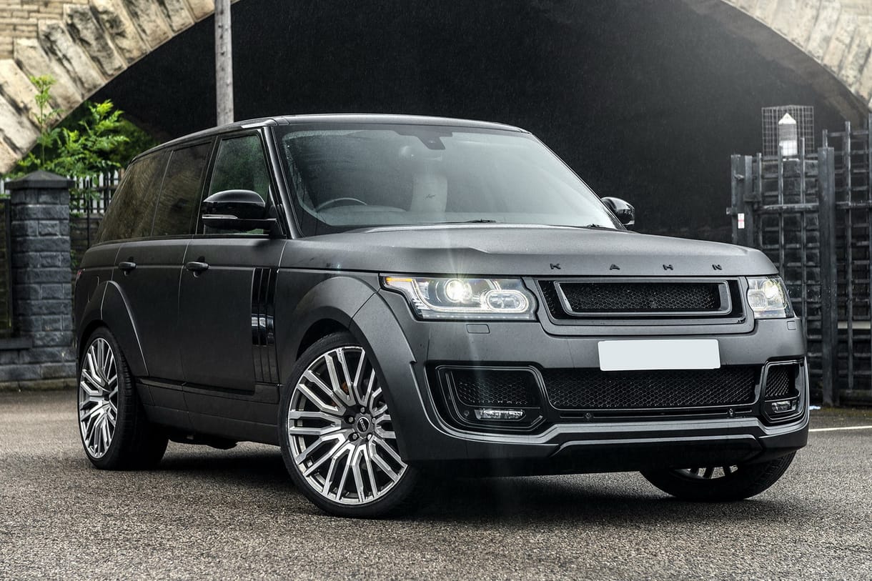 Ez a pár éves Range Rover bármelyik sztárfocista garázsában helyet kaphatna