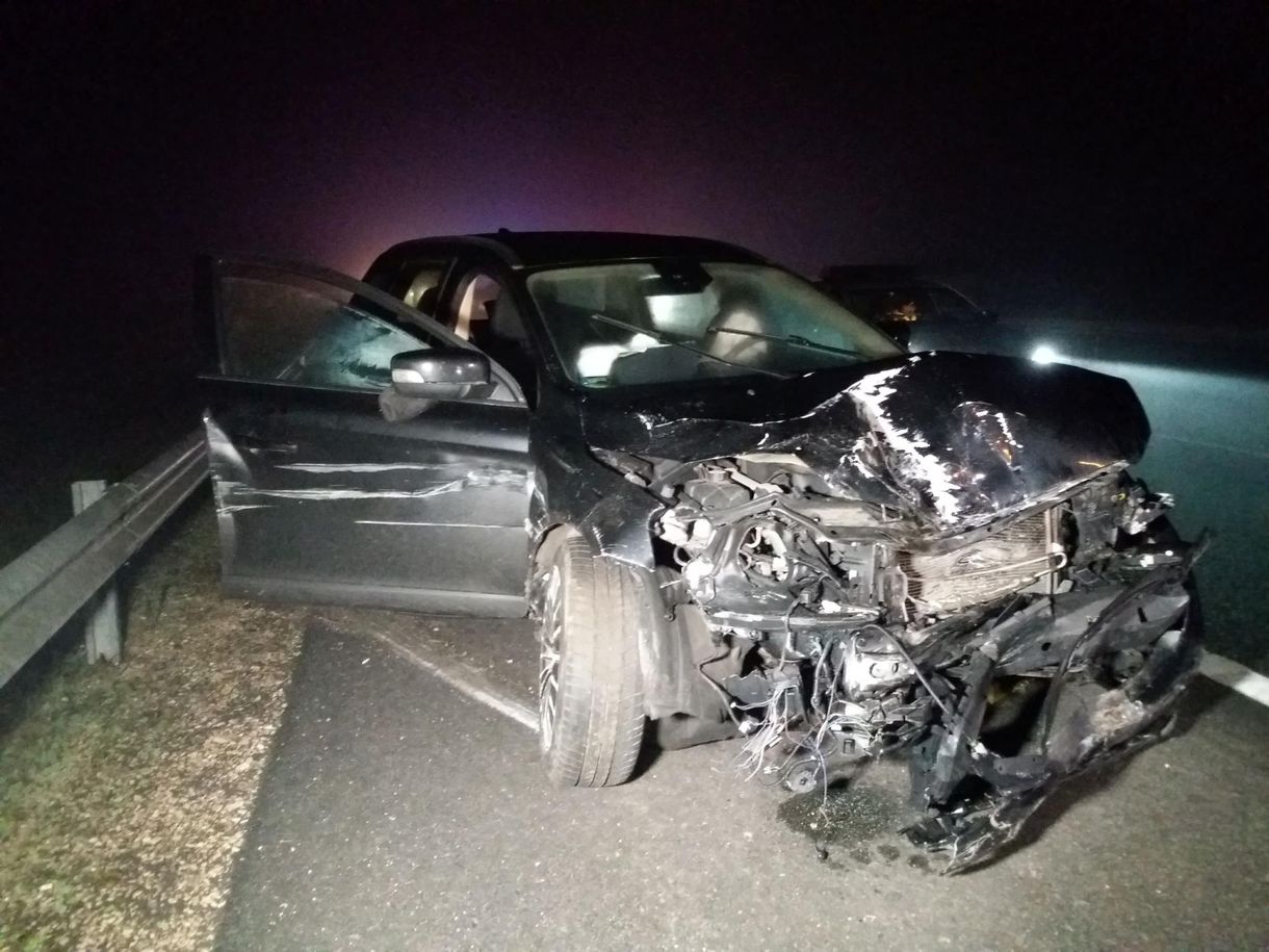 Nem volt ittas a sofőr, aki Adonynál egy háromgyermekes család autójába csapódott