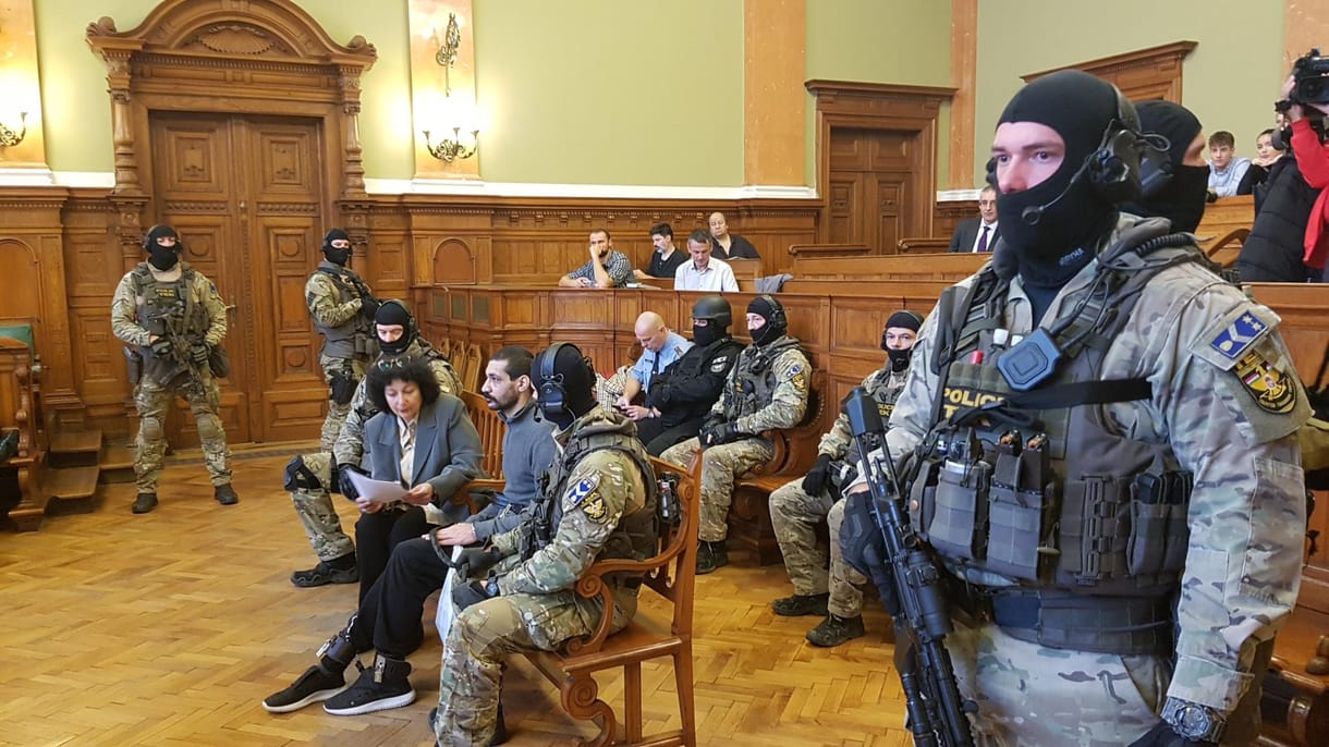 Hasszán F. azt kérte, ne végezzék ki - élőben a tárgyalásról
