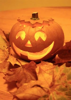 Így készül a halloween töklámpás!