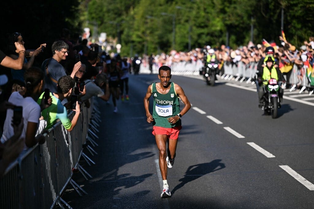 Az etióp Tamirat Tola olimpiai csúccsal lett a maratonfutás bajnoka