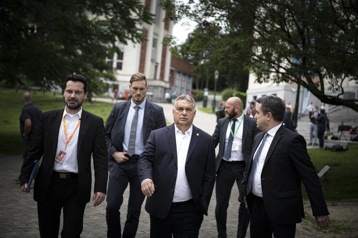 Orbán: A jogállamiságot elutasító országoknak menniük kell az EU-ból
