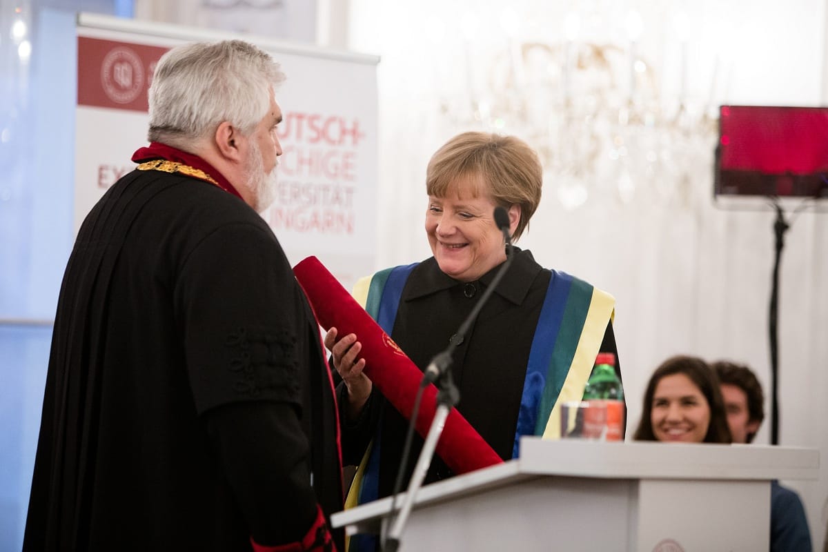 Megszólalt Merkel kedvenc budapesti egyeteme is
