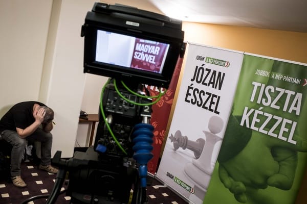 A bíróság szerint jogosan nevezhették egykori szkinhedvezérnek a Jobbik alelnökét