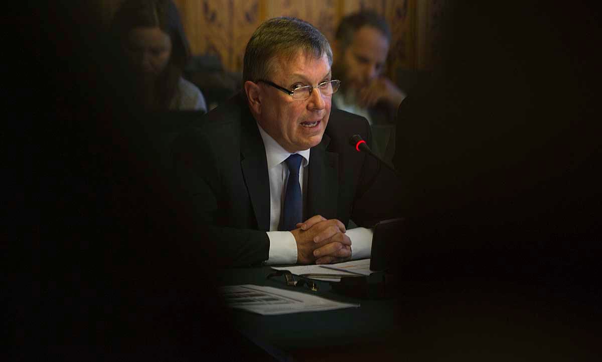 A kormány cáfolatban ismeri el a megszorításokat
