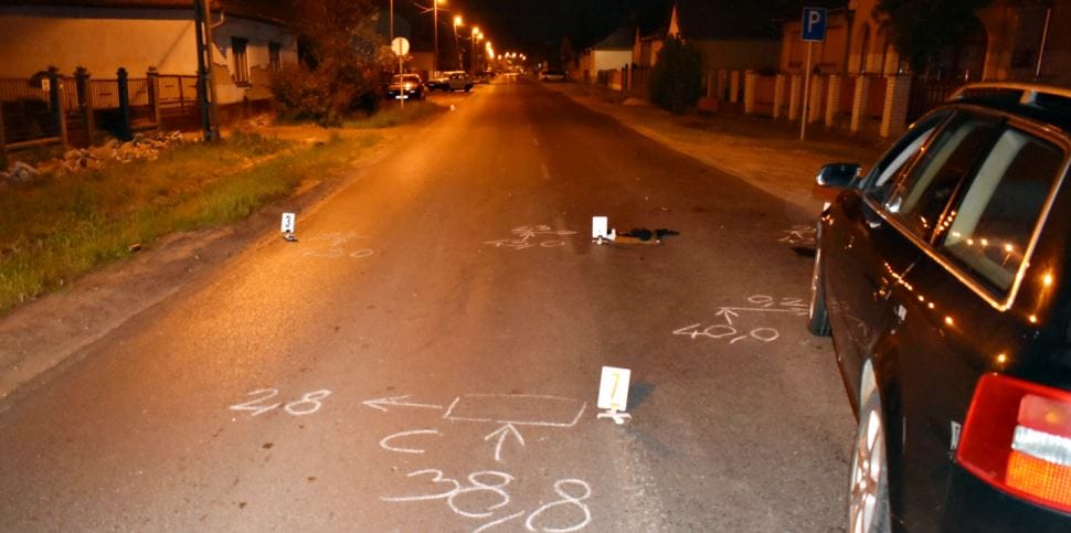 Versenyzés közben ütöttek el egy gyalogost Nyírbátorban, aki belehalt a gázolásba