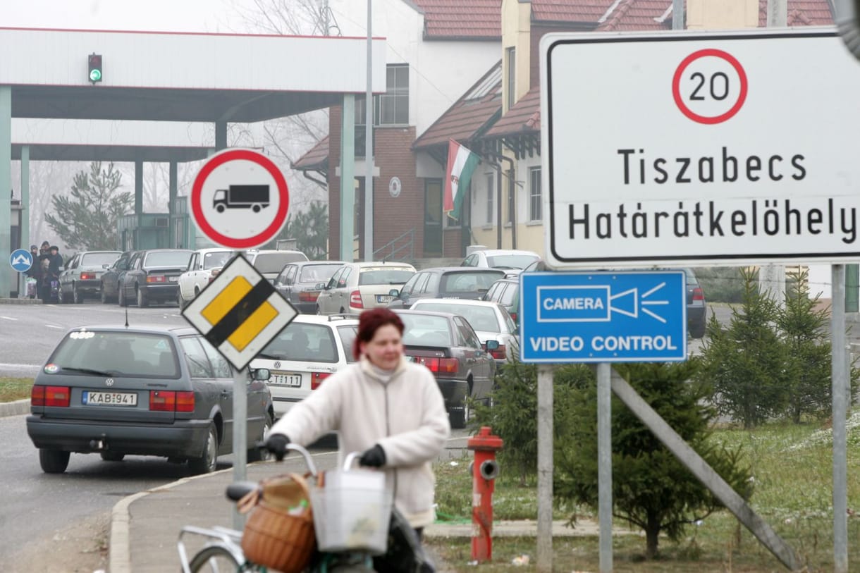 Bevándorlási Hivatal: csak szeptemberben 45 ezer külföldi munkavállaló kopogtatott a magyar határon