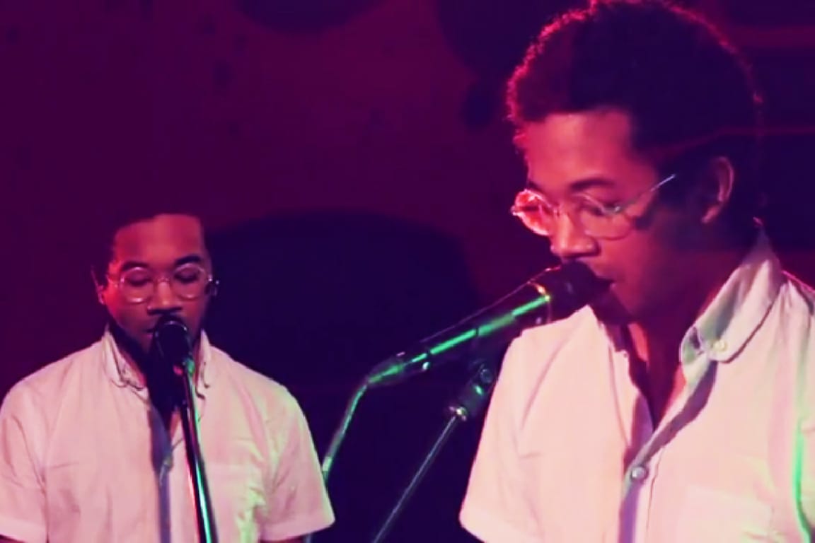 Zene kávéhoz: Toro Y Moi - Light Black live (videó)