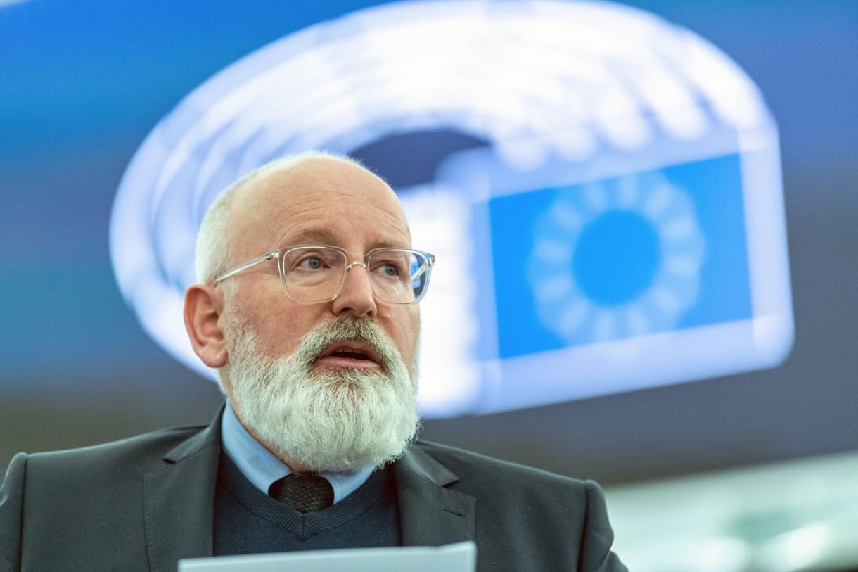 Frans Timmermans: Van okunk arra, hogy különösen óvatosak legyünk Magyarország esetében