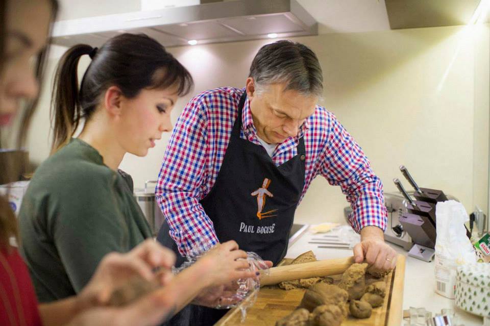 Pánikra nincs ok, Orbán üdvözlete hamarosan érkezik