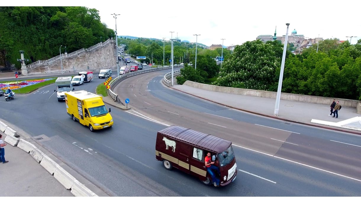 Kajásdrosztokért demonstráltak