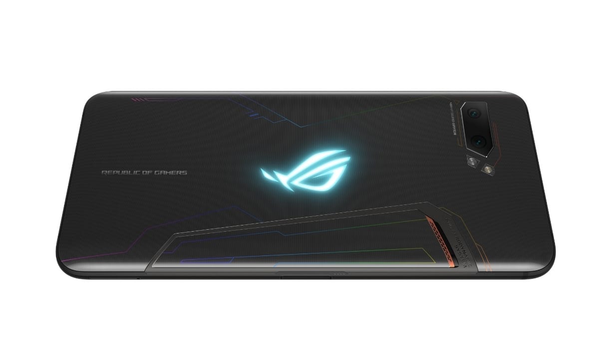 Tarol az Asus ROG Phone II Kínában, már 2,3 millió előrendelést adtak le rá