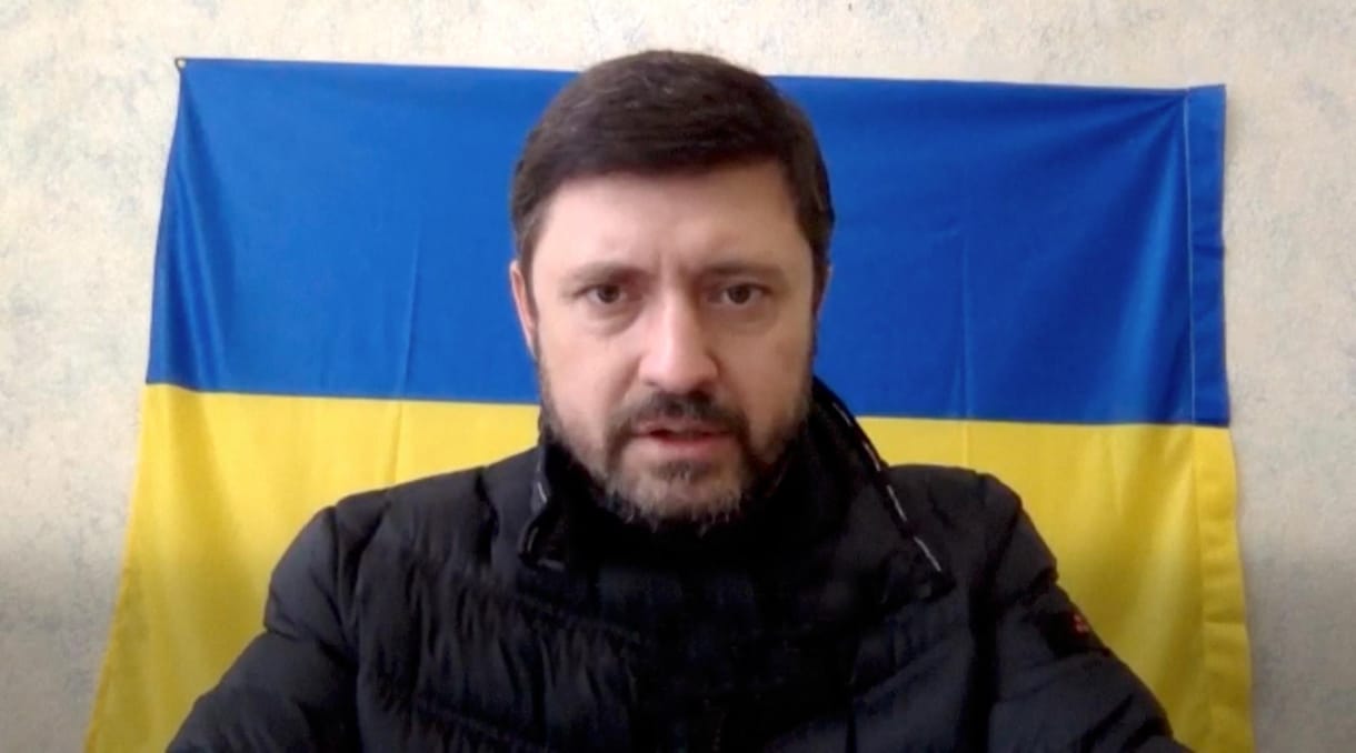 Tömegsírokat találtak egy Mariupol melletti faluban