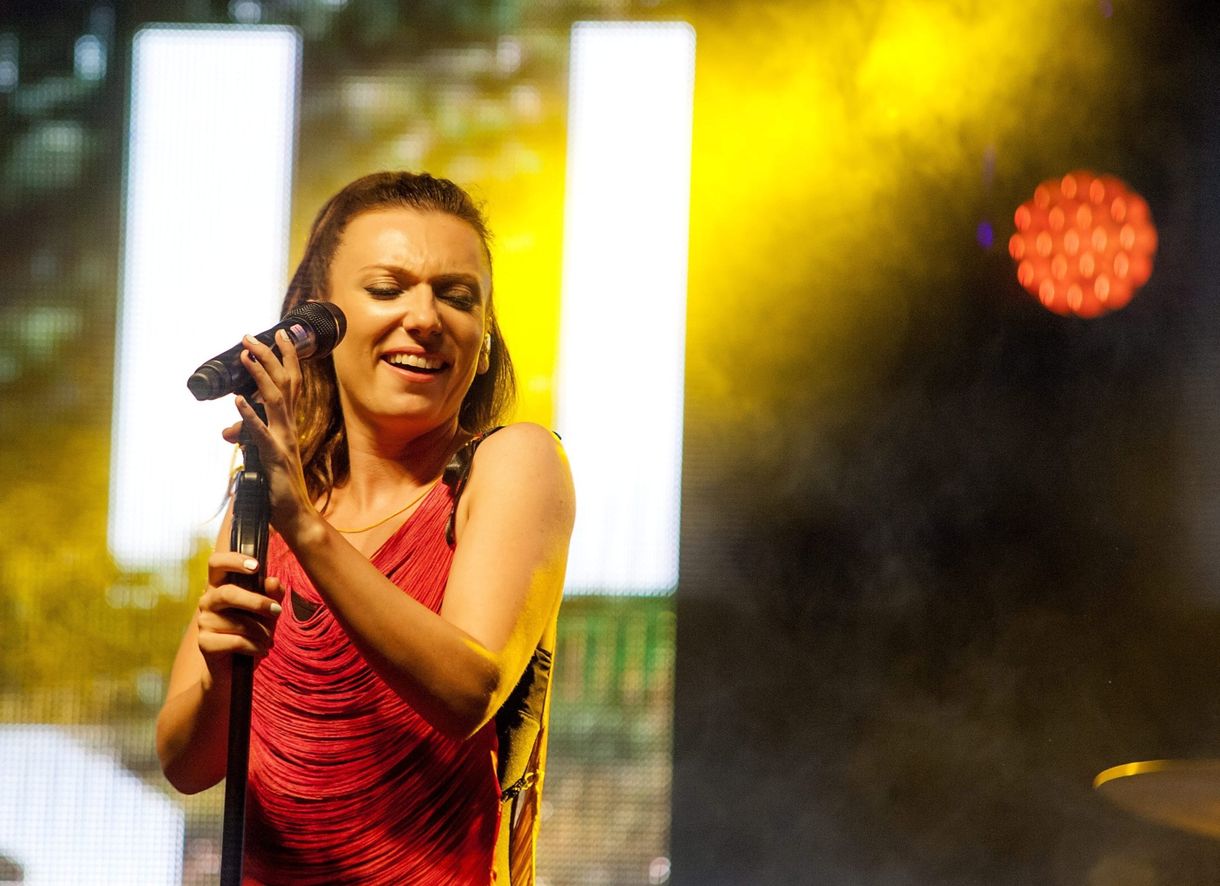Rúzsa Magdi hármas ikreket vár
