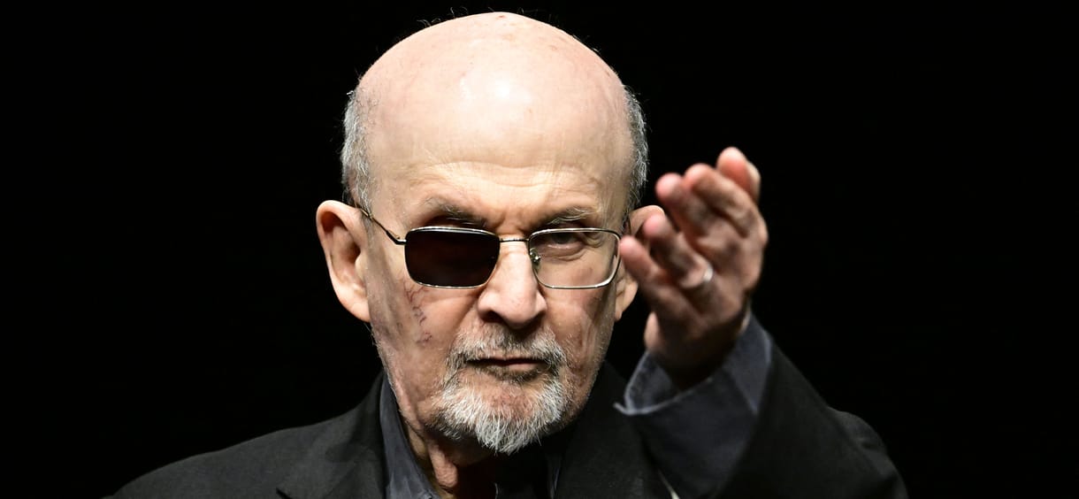 Még idén megjelenik Salman Rushdie új kötete
