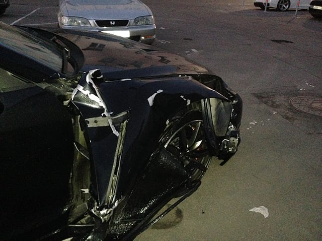 Ilyen, amikor 327-nél kap durrdefektet egy Nissan GT-R - videó