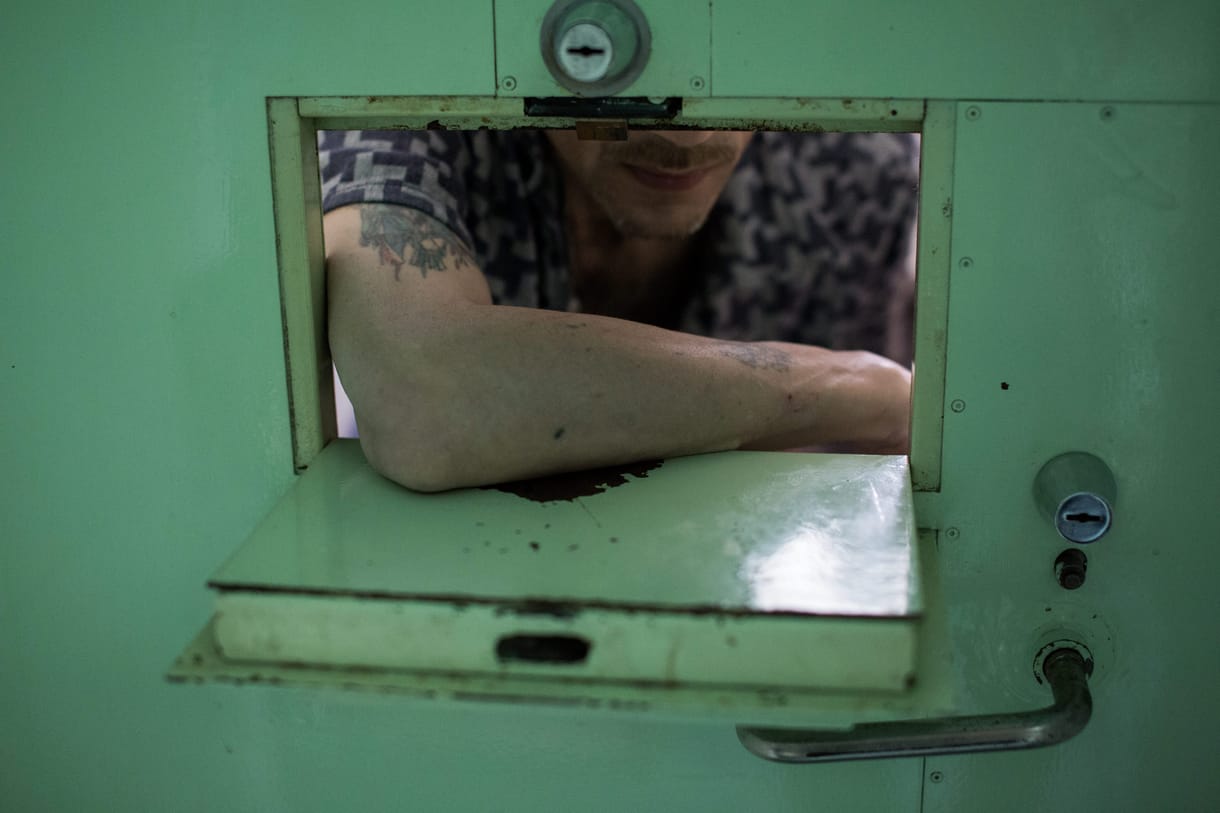 Csak oltott vagy Covidból kigyógyult rabok fogadhatnak látogatókat a börtönben