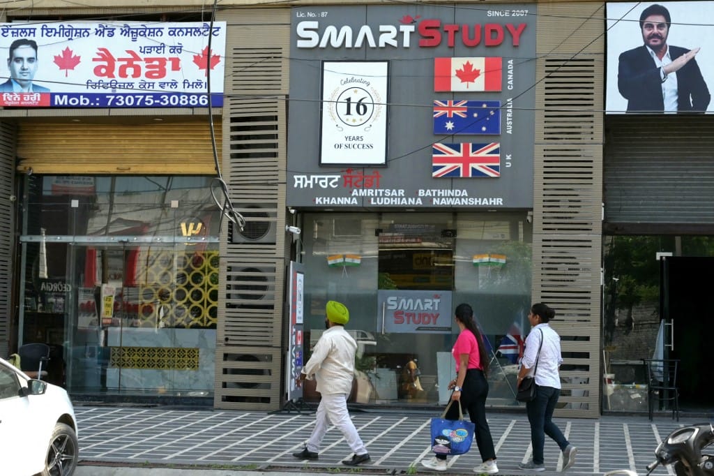 Kölcsönösen kiutasította egymás diplomatáit Kanada és India