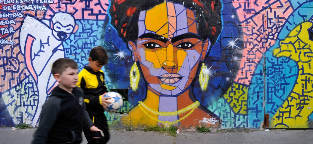 Értelmezés és újraköltés: Frida Kahlo rendhagyó naplója rendhagyó fordításban