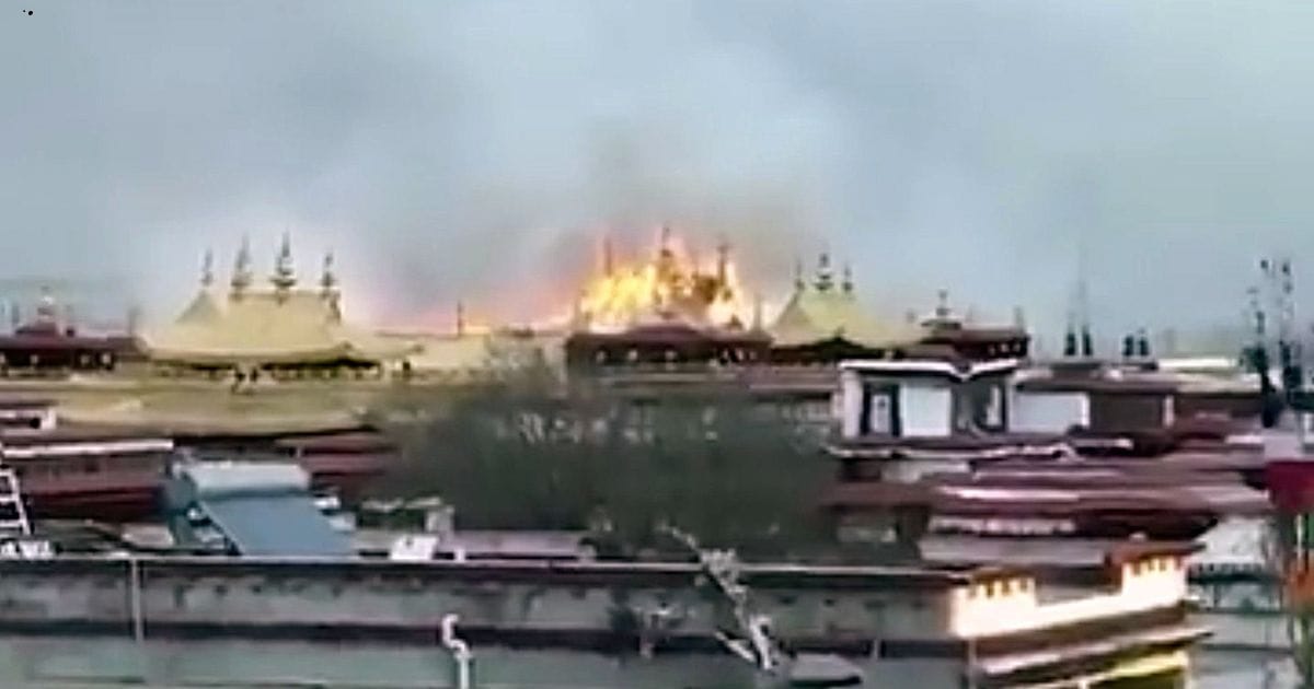 Tűz az egyik legszentebb tibeti templomban