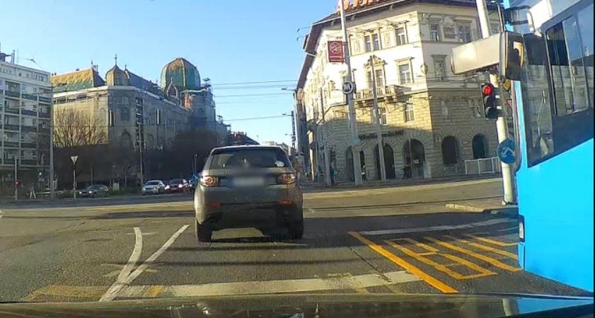Több száz szabálytalan autóst kaptak el a civil autós rendőrök - videó