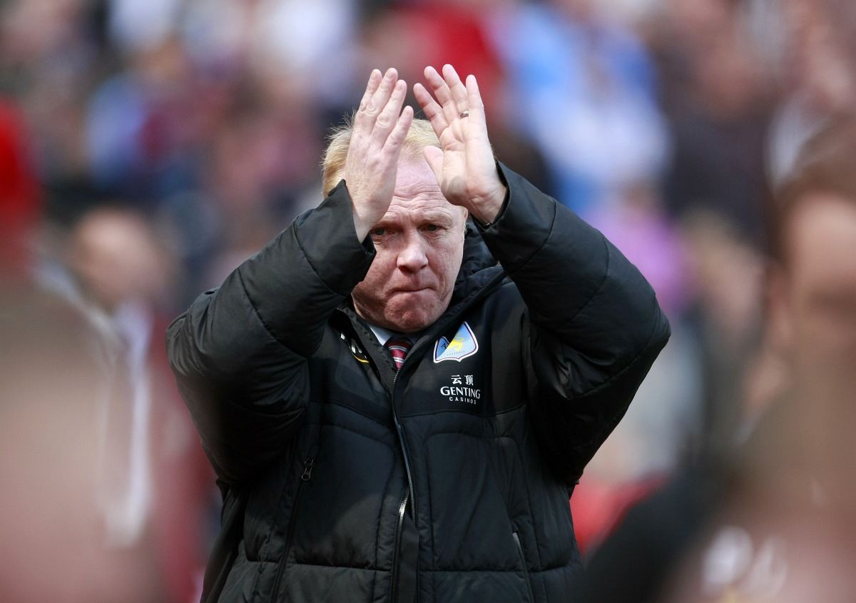 Kirúgták az Aston Villa edzőjét
