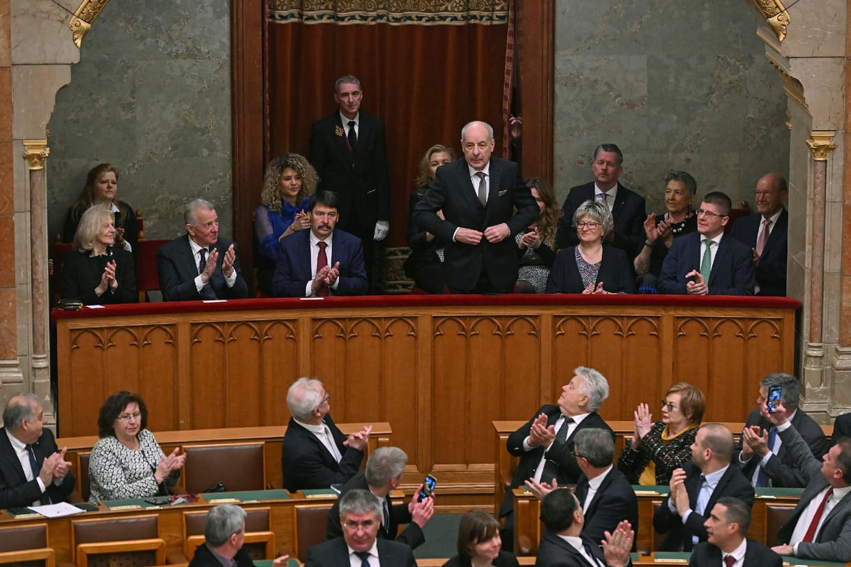 Villámgyorsan intézte el Orbán Viktor, hogy Alaptörvényét a megbízható Sulyok Tamás őrizze