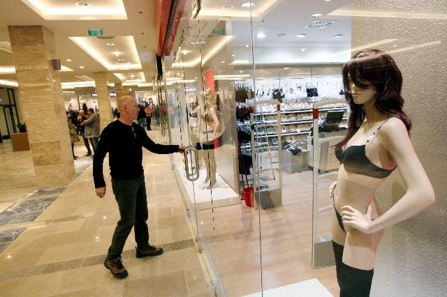 Vetélytársat kap a H&M és a Promod