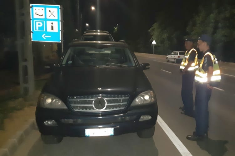Lopott Mercedest foglaltak le a rendőrök