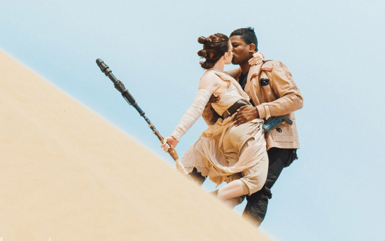 Fotók: Egy szerelmespár újraértelmezte az utolsó Star Wars-filmet