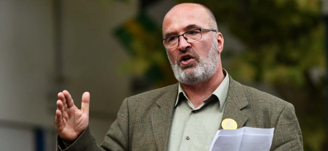 Pikó András arcon röhögi a fideszes 