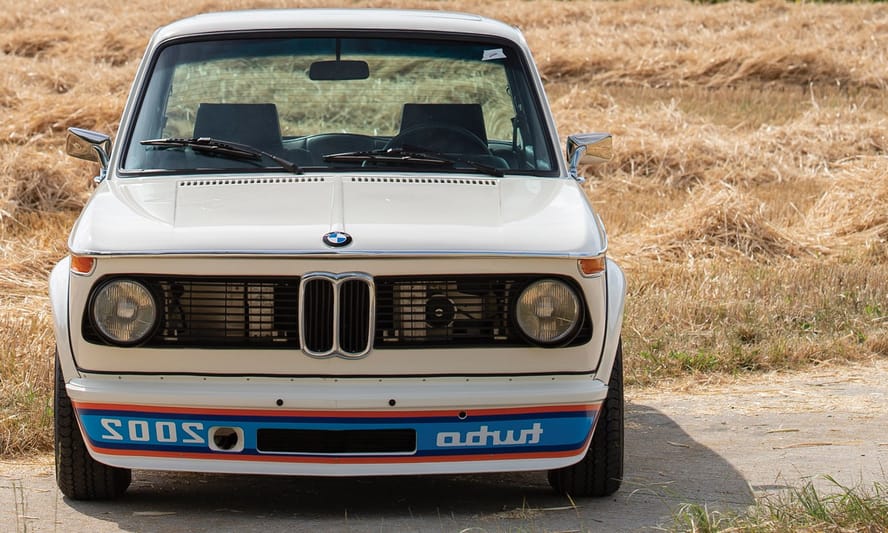 Az első turbós BMW: új gazdára vár ez a szuperritka 2002 Turbo