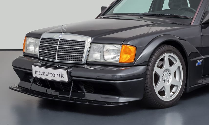 Nem véletlenül kerül 150 millió forintba ez a 30 éves Mercedes 190 E