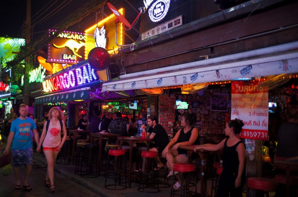 112 thai orvos és ápoló került karanténba a balesetező magyar motoros miatt