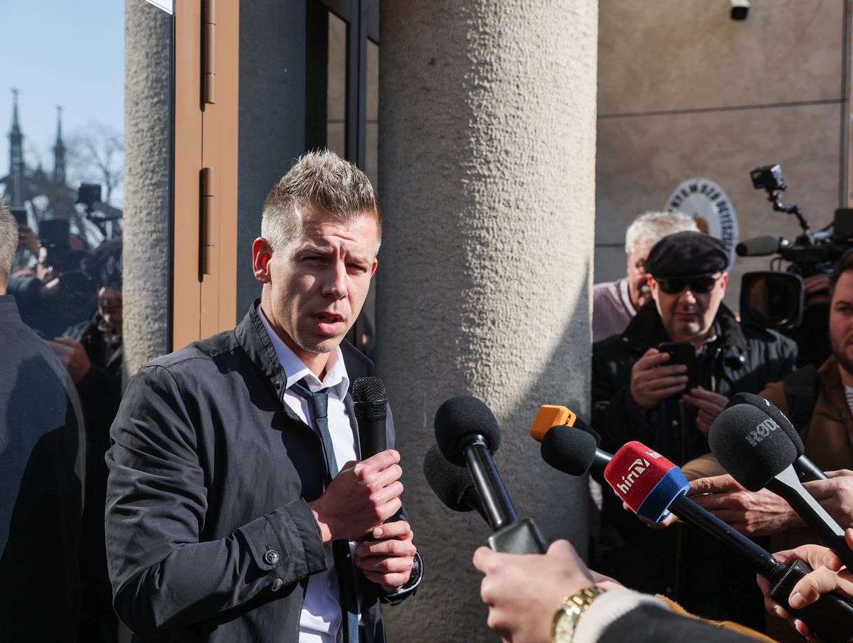 Magyar Péter bocsánatot kért kollégánktól, Dezső Andrástól
