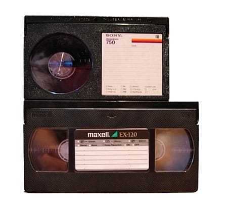 Végleg eltemetik a VHS nagy vetélytársát